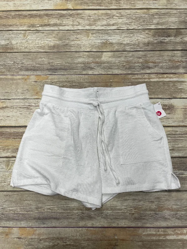 Shorts By Cme In White, Size: L