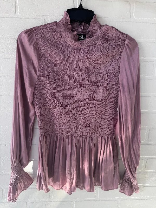 Top Long Sleeve By Vici In Pink, Size: M