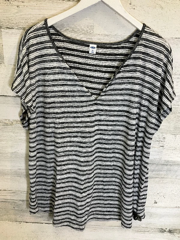 Top Short Sleeve By Old Navy In Black & White, Size: Xxl