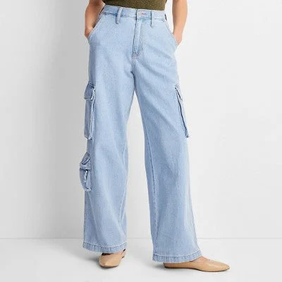 Trendy Women's Collection New - Women's High-Rise Wide Leg Denim Cargo Pants - Universal Thread Light Wash 2 Trendy Women's Collection New - Women's High-Rise Wide Leg Denim Cargo Pants - Universal Thread Light Wash 2